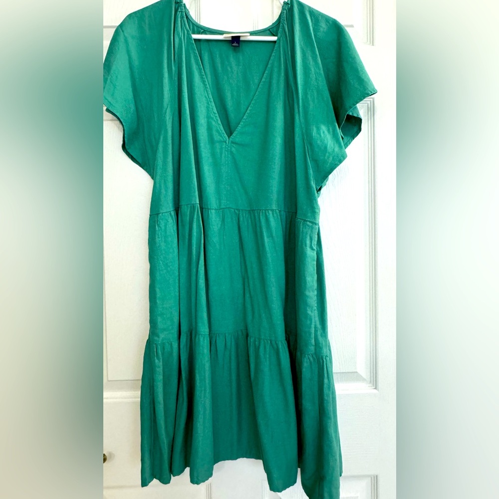 Universal Thread Ruffle Tiered Linen Dress. Size large. Like new.